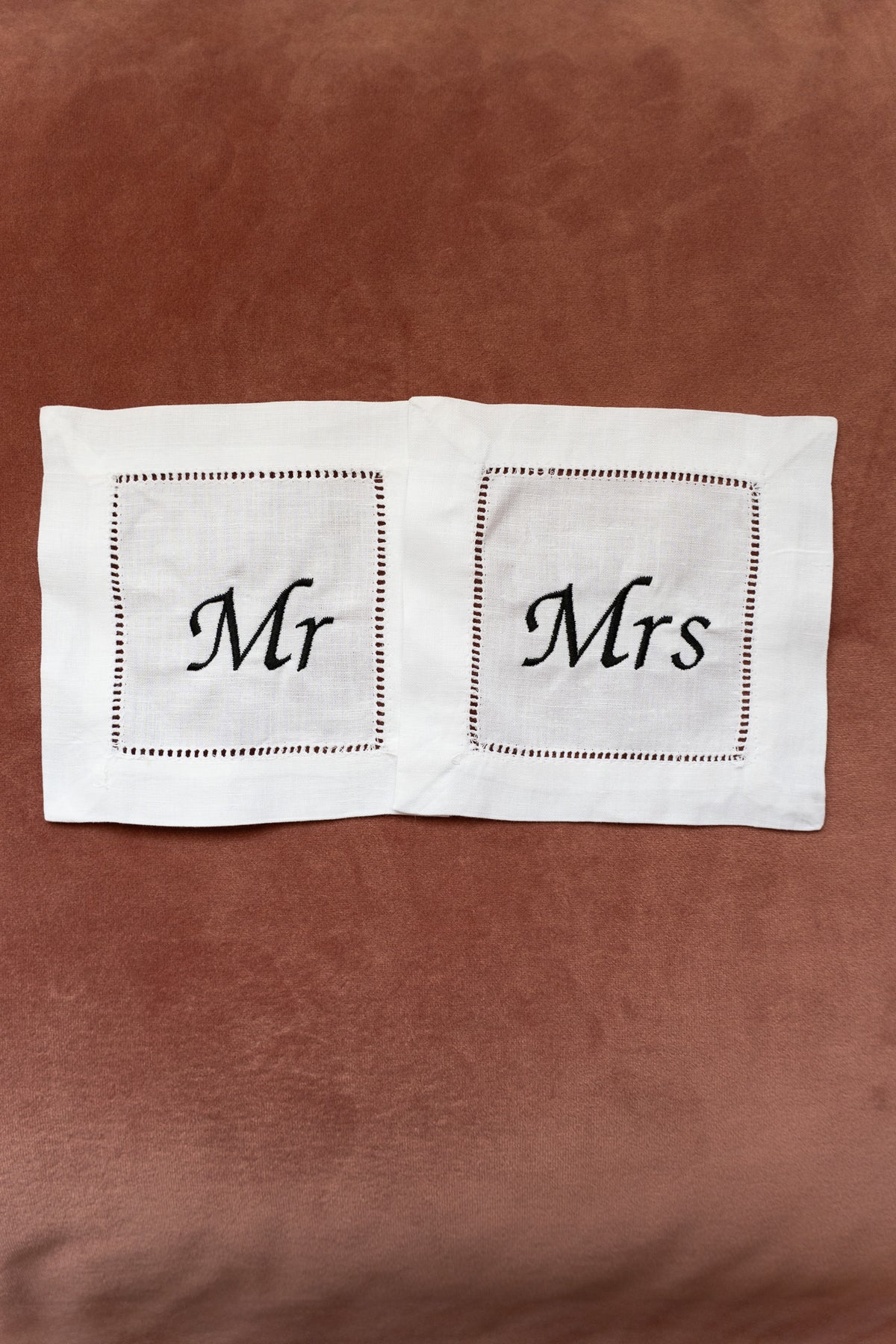 Mr & Mrs Guardanapo
