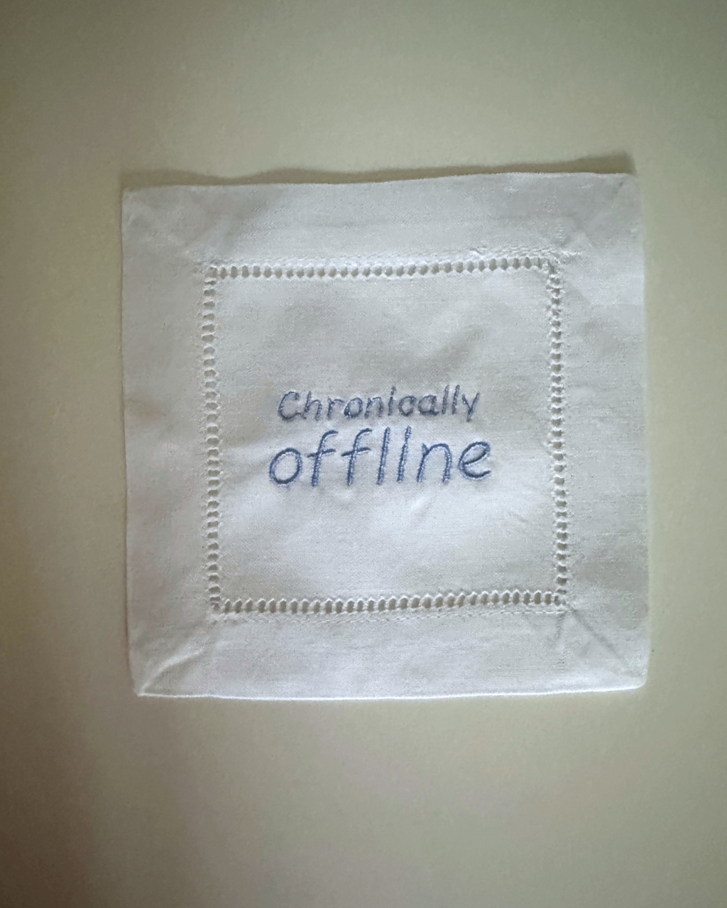 Guardanapo Cocktail Chronically Offline