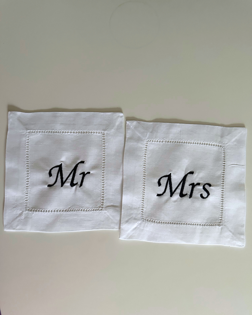 Mr & Mrs Guardanapo